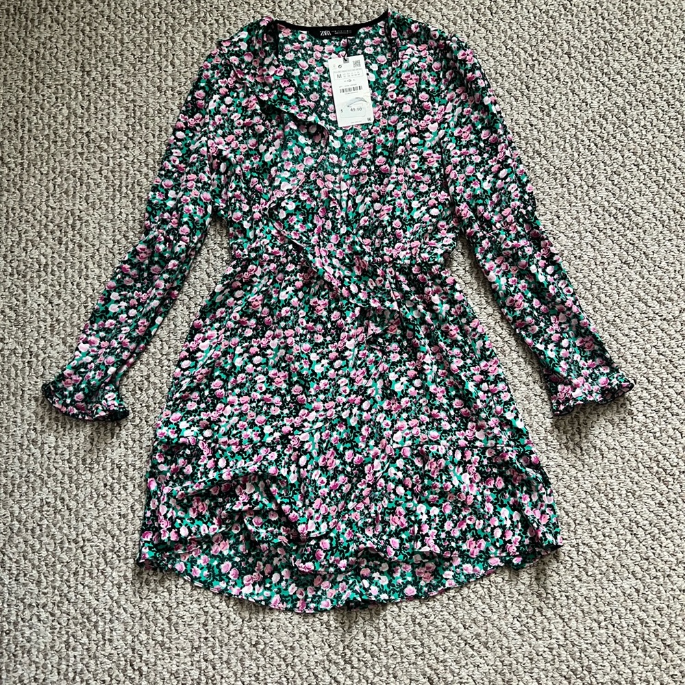 NEW W/ TAGS - Flowy summer dress